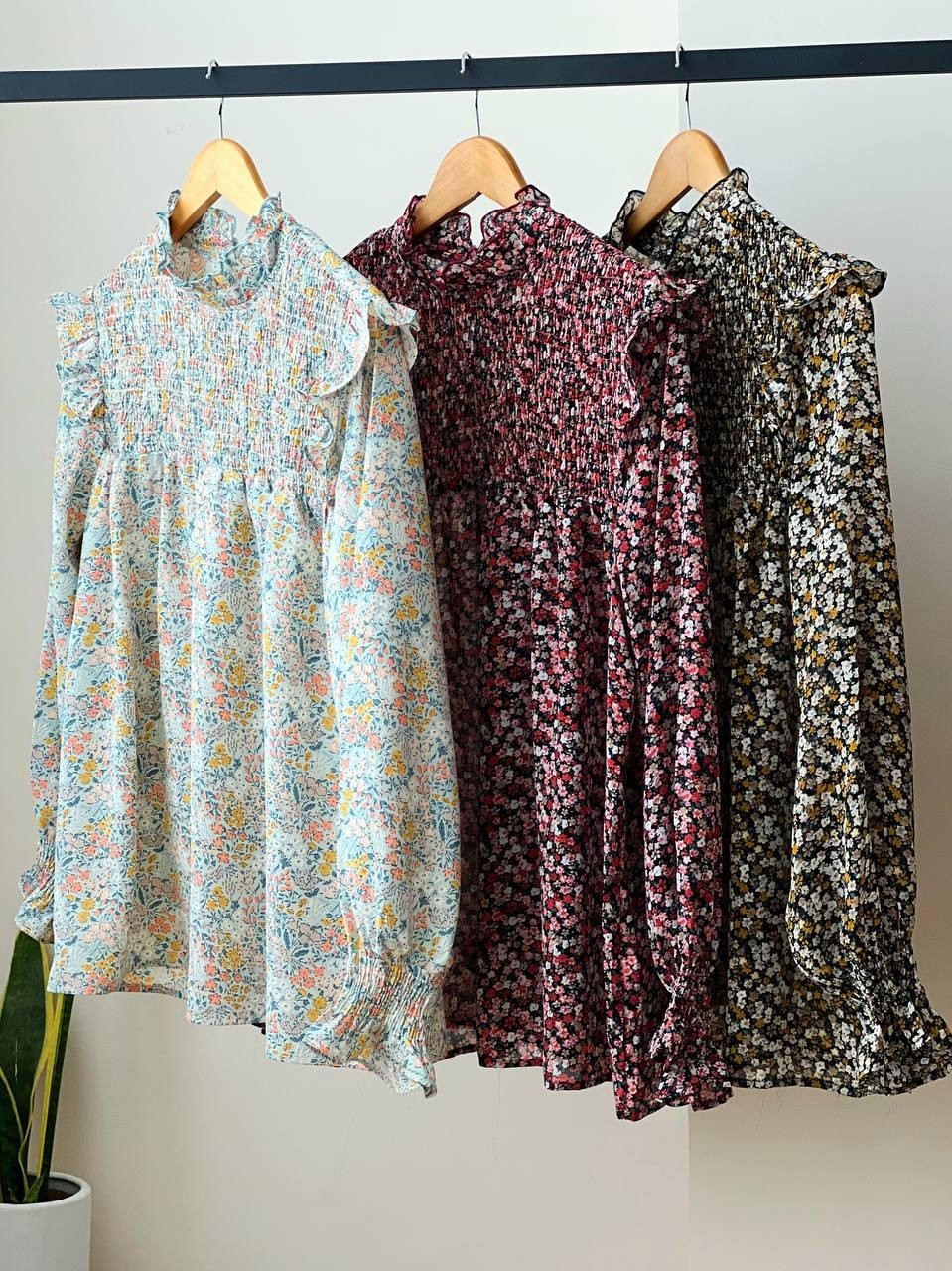 شوميز مانتويي يقه چين گل ريز کد 1765