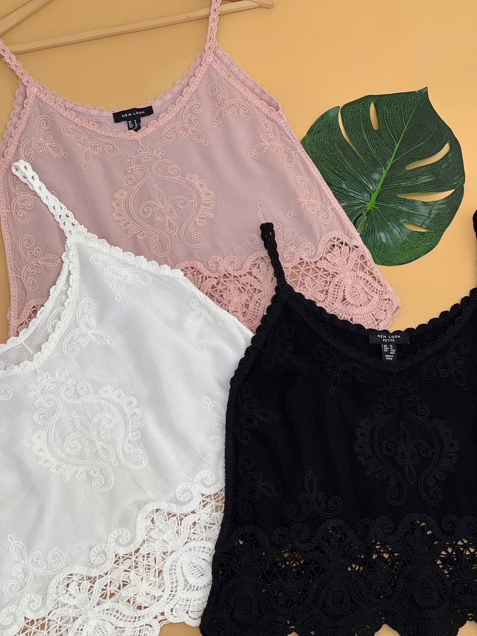 تاپ گلدوزی شده کد 1781