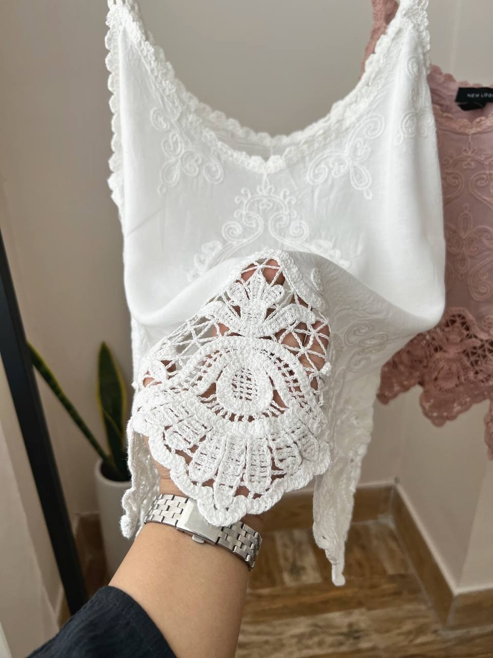 تاپ گلدوزی شده کد 1781