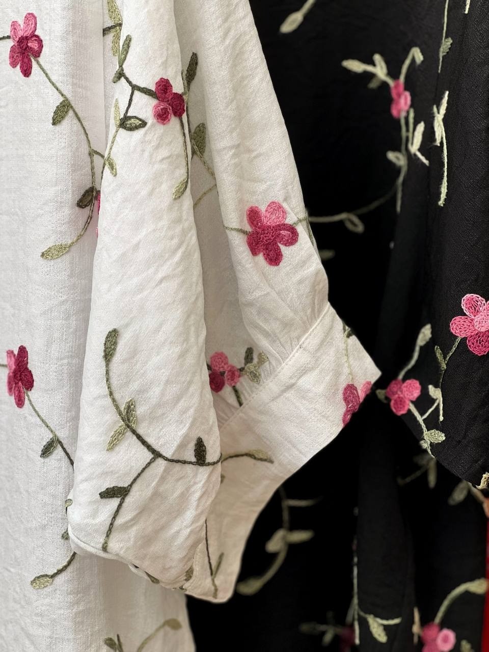 شومیز گلدوزی استین پف کد 1806