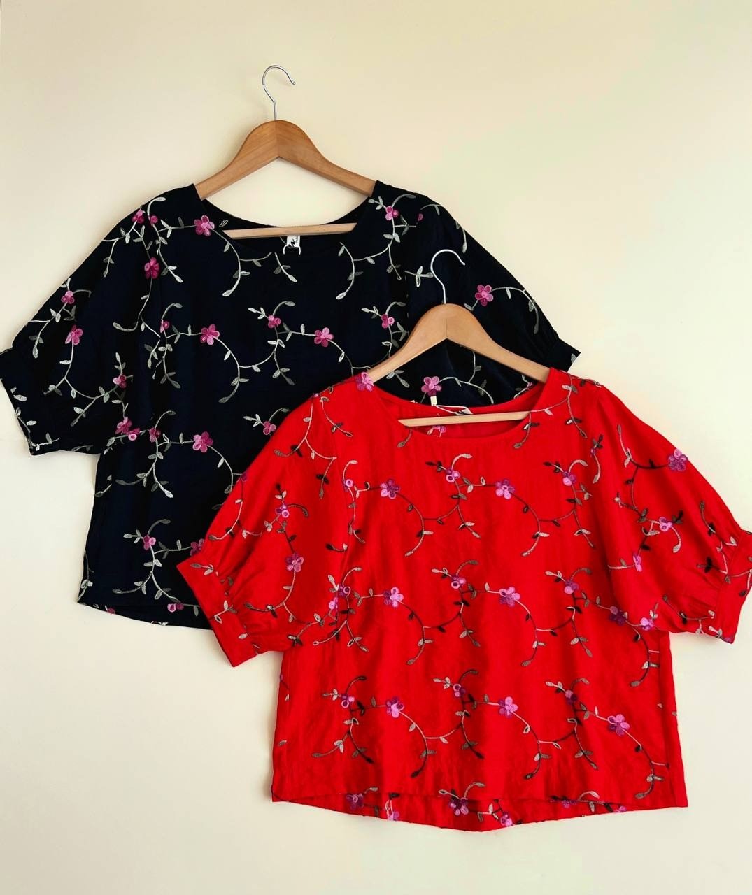 شومیز گلدوزی استین پف کد 1806