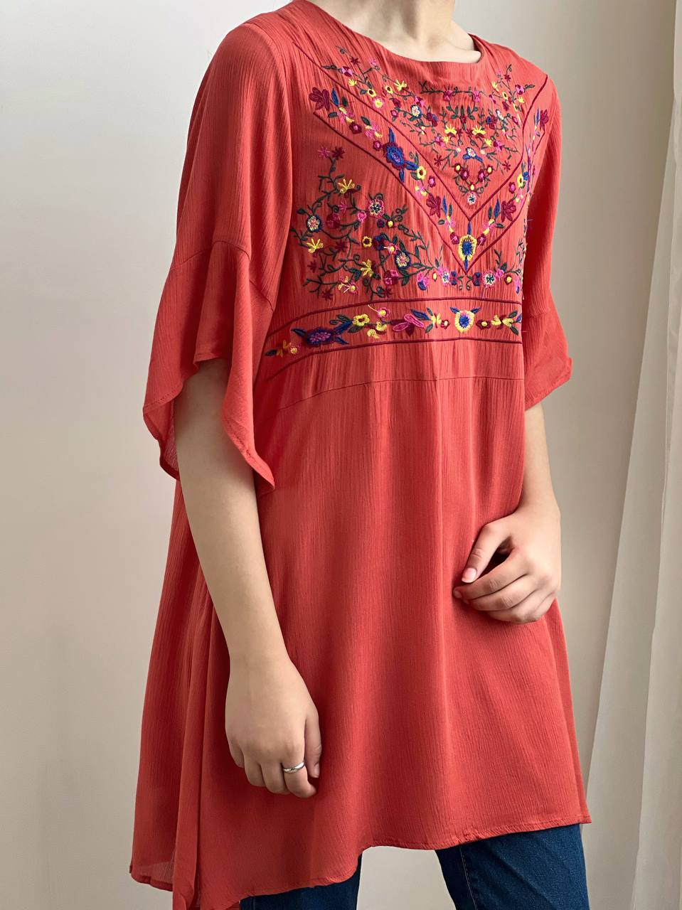 پیراهن نخ کریشه گلدوزی شده کد 1828