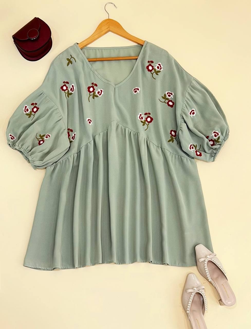 پیراهن کرپ گلدوزی کد 1898