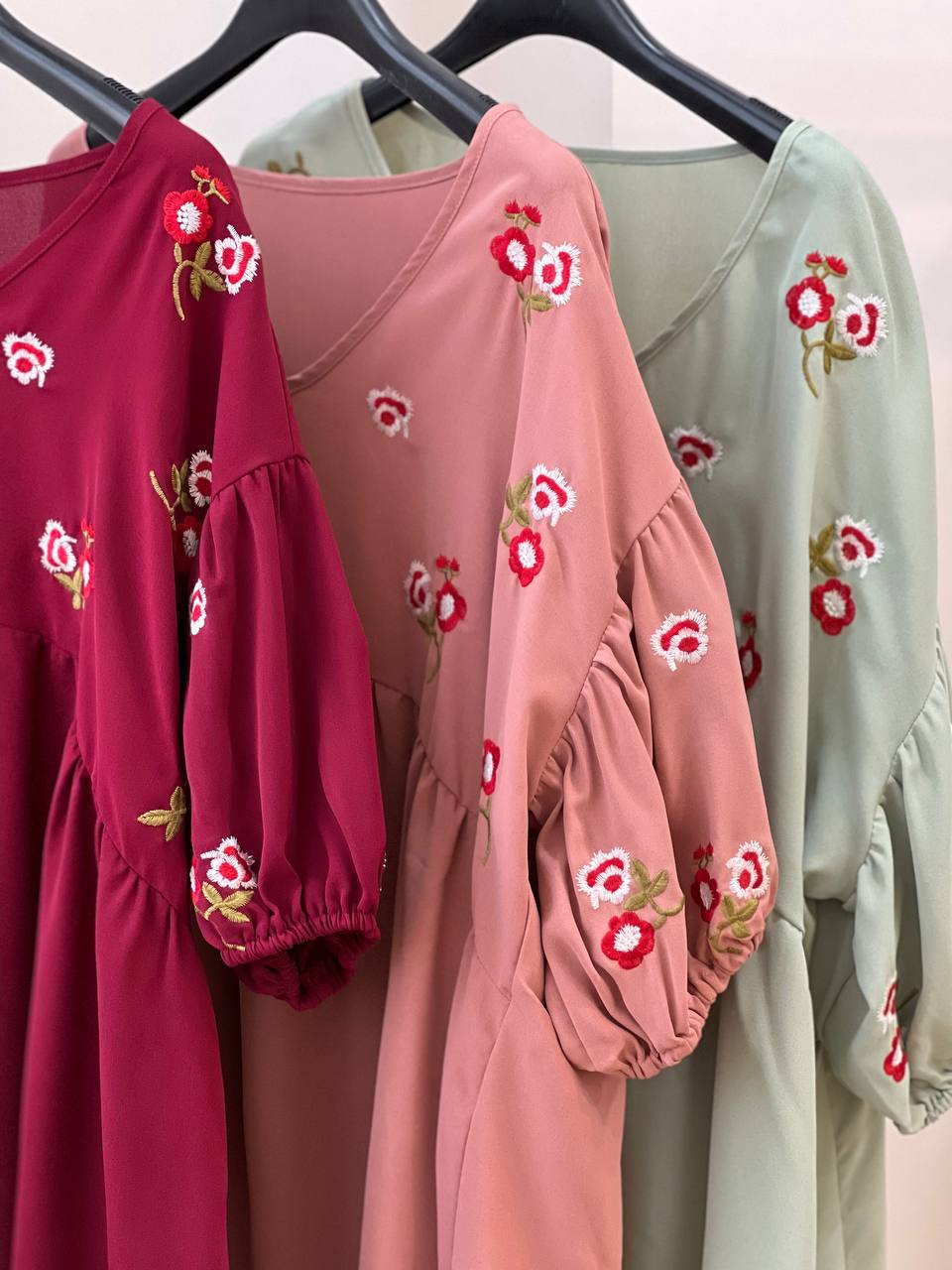 پیراهن کرپ گلدوزی کد 1898