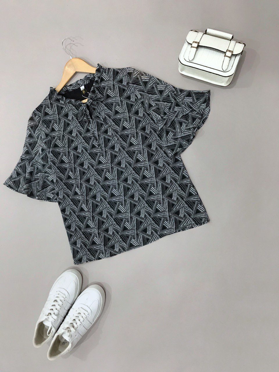 شومیز حریر استر دار کد 1949