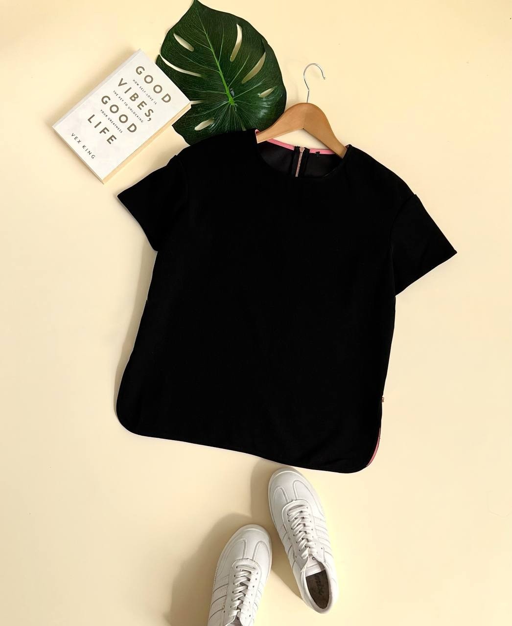 شومیز مشکی بغل چاک کد 1970