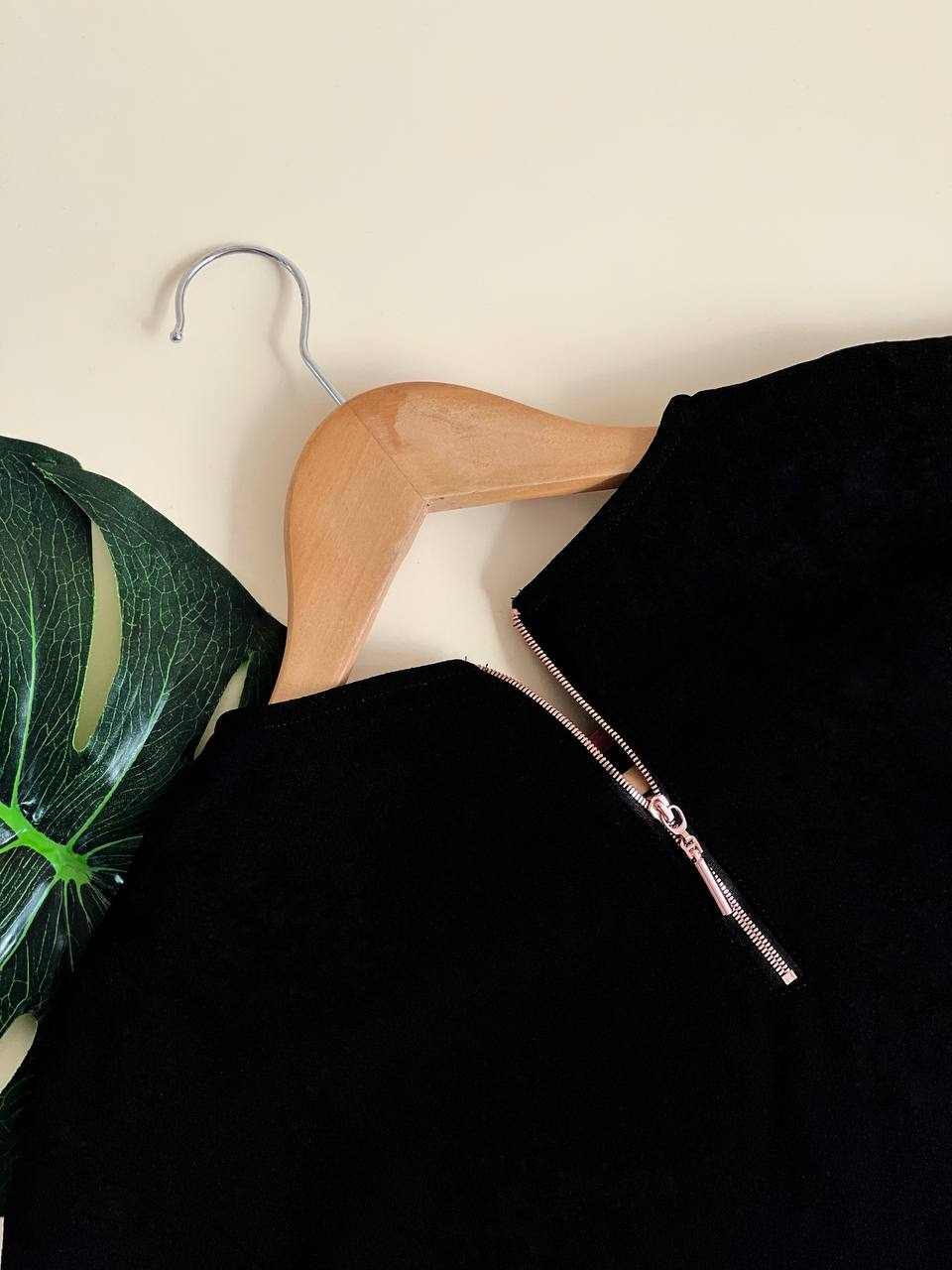 شومیز مشکی بغل چاک کد 1970