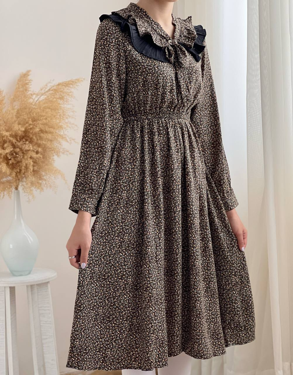 پیراهن گل ریز یقه چین دار کد 1987