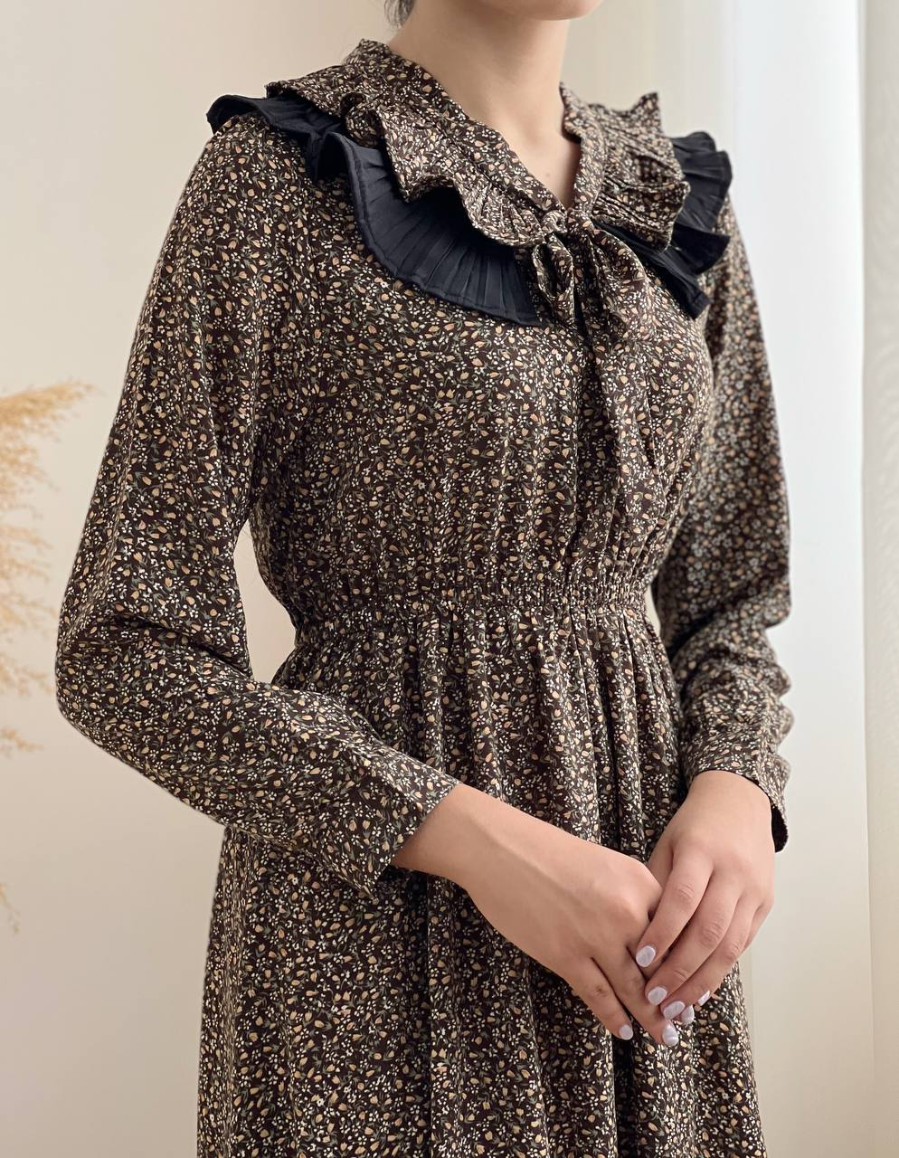 پیراهن گل ریز یقه چین دار کد 1987