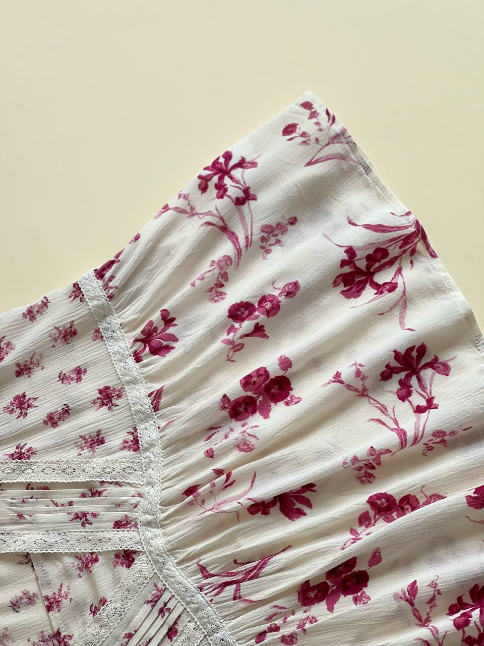 تاپ نخ کریشه گلدار کد 2003