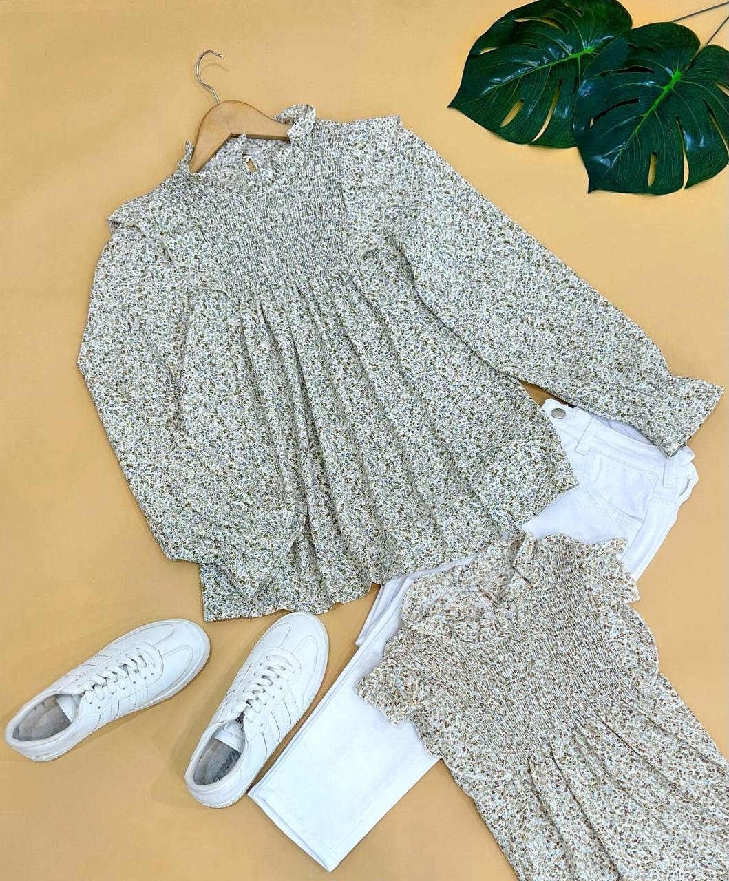 شومیز کرپ گل ریز کد 2039