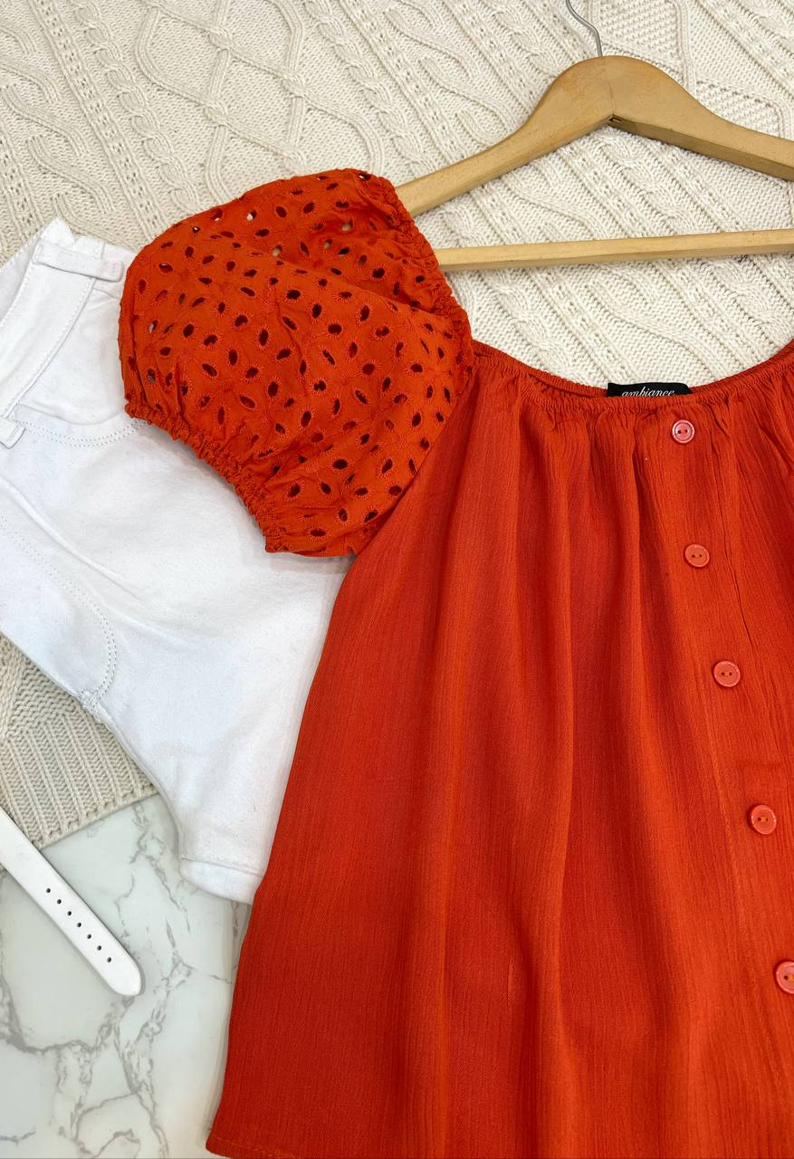 بلوز کریشه و خامه دوزی آستین پف کد 2040