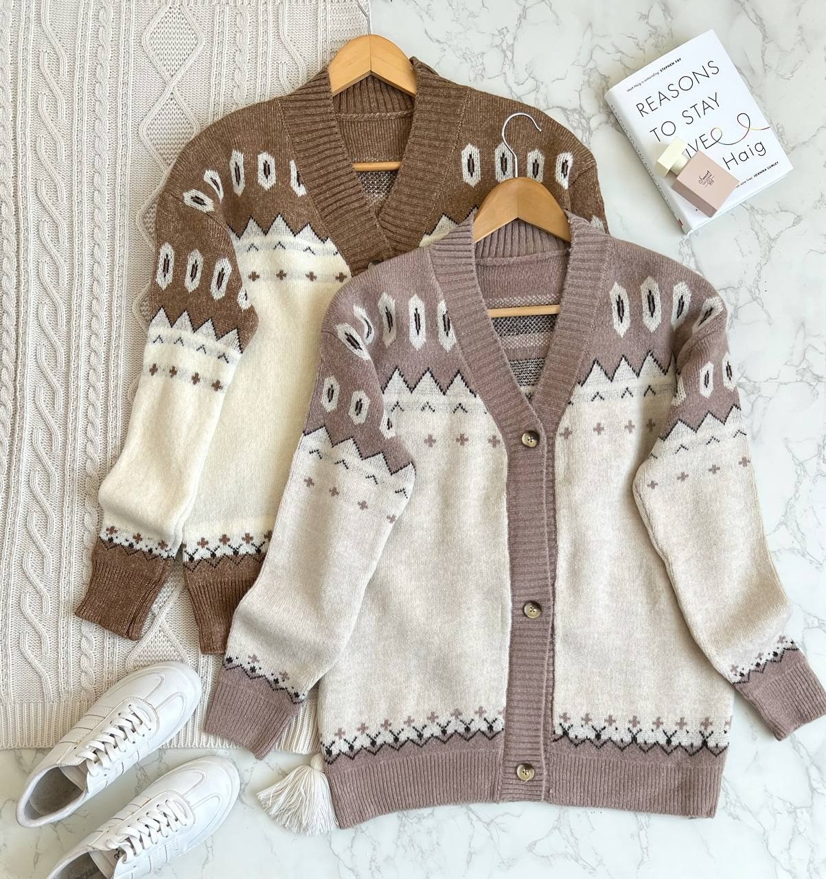 ژاکت بافت جلو دکمه کد 2134