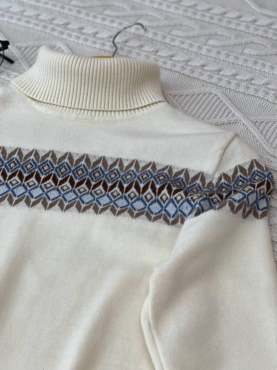 پلیور بافت سنتی یقه اسکی کد 2145
