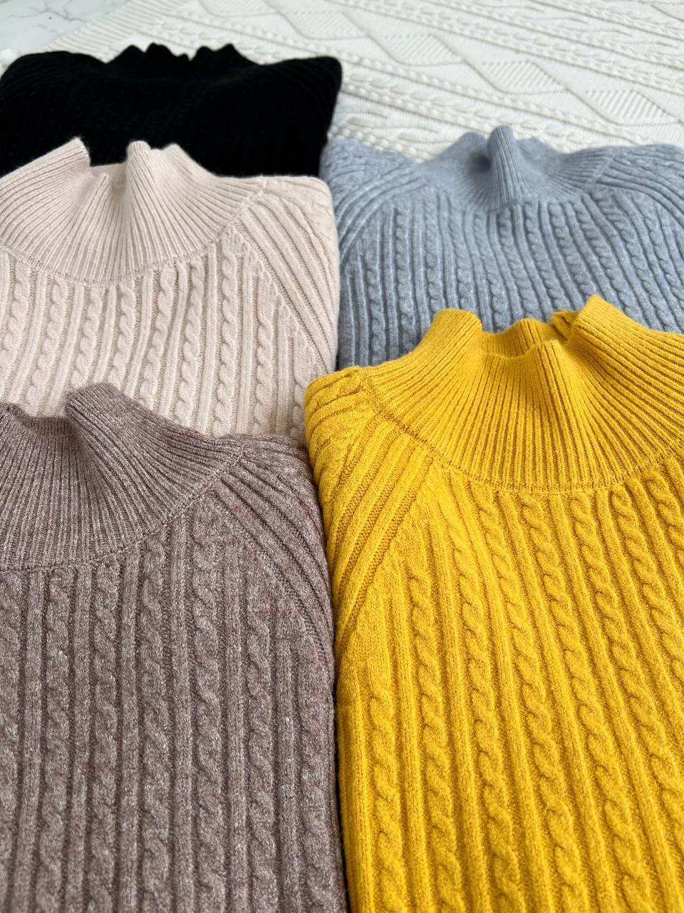 پلیور بافت یقه سه سانت بغل چاک کد 2147