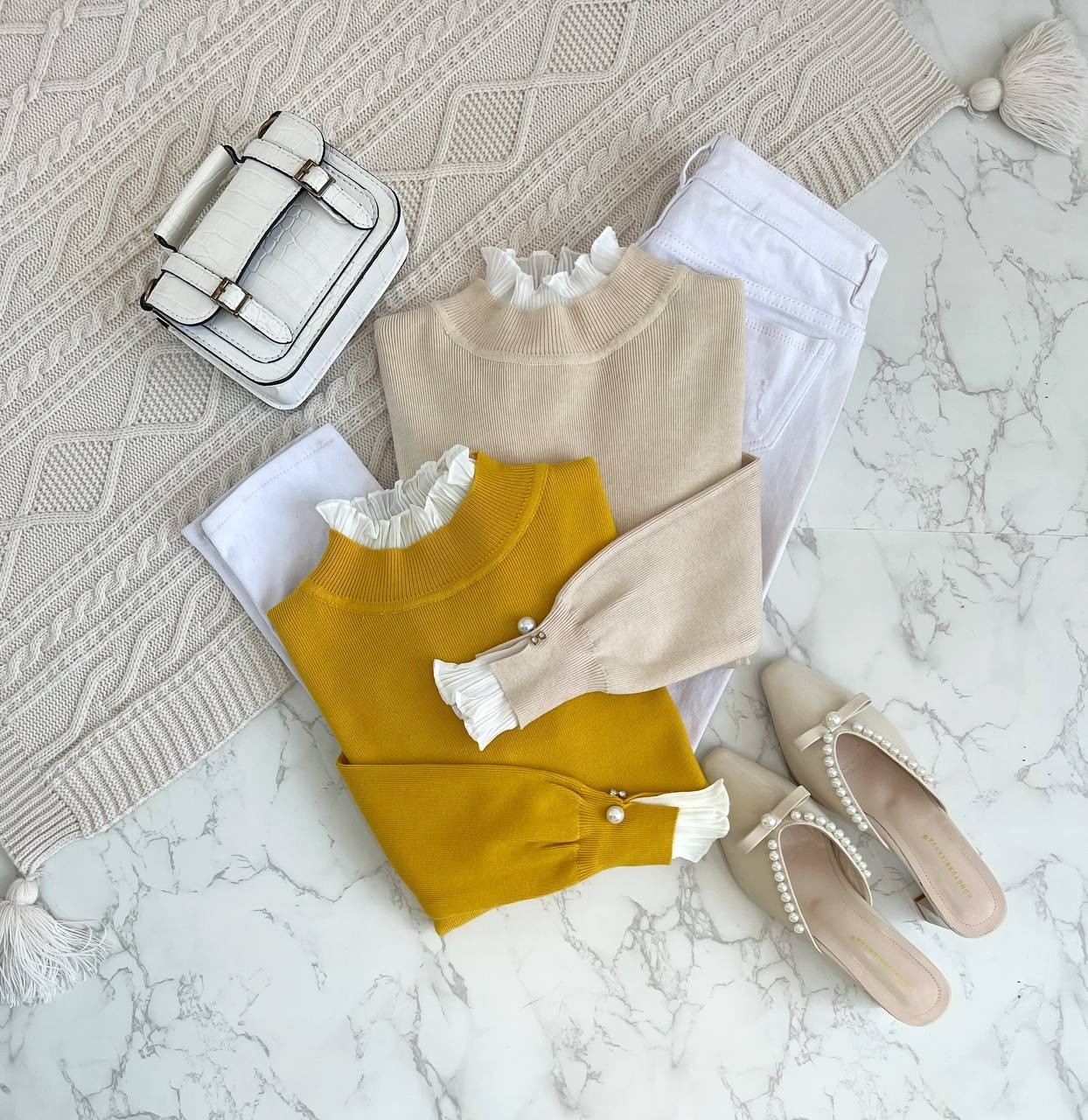 پلیور بافت سراستین و یقه چین دار کد 2163