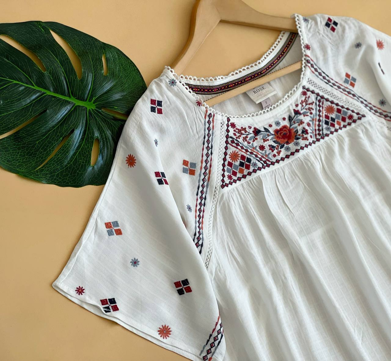 شومیز گلدوزی شده نخی کد 2170