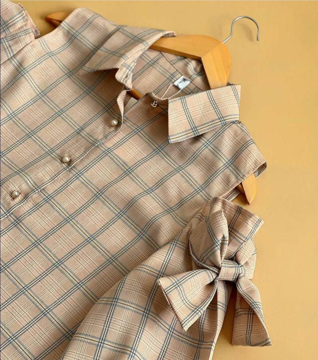 شومیز سرشونه باز پاپیونی کد 2182