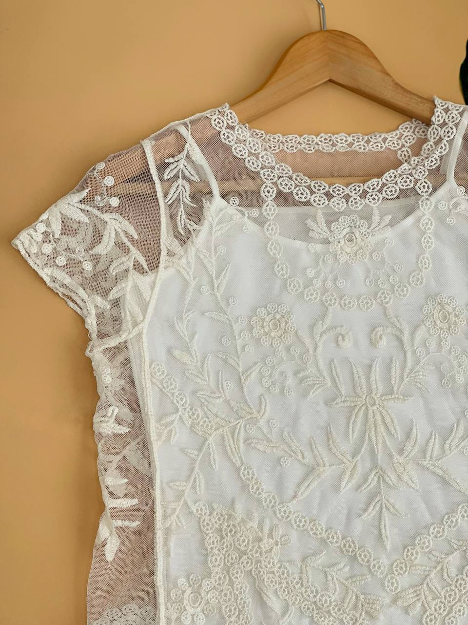 شومیز تور گلدوزی شده بهمراه تاپ کد 2190