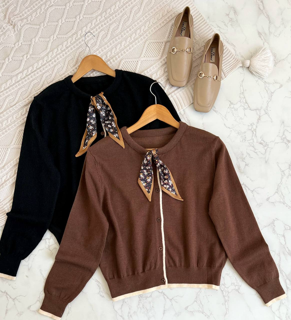 ژاکت بافت جلو دکمه کرواتی کد 2199