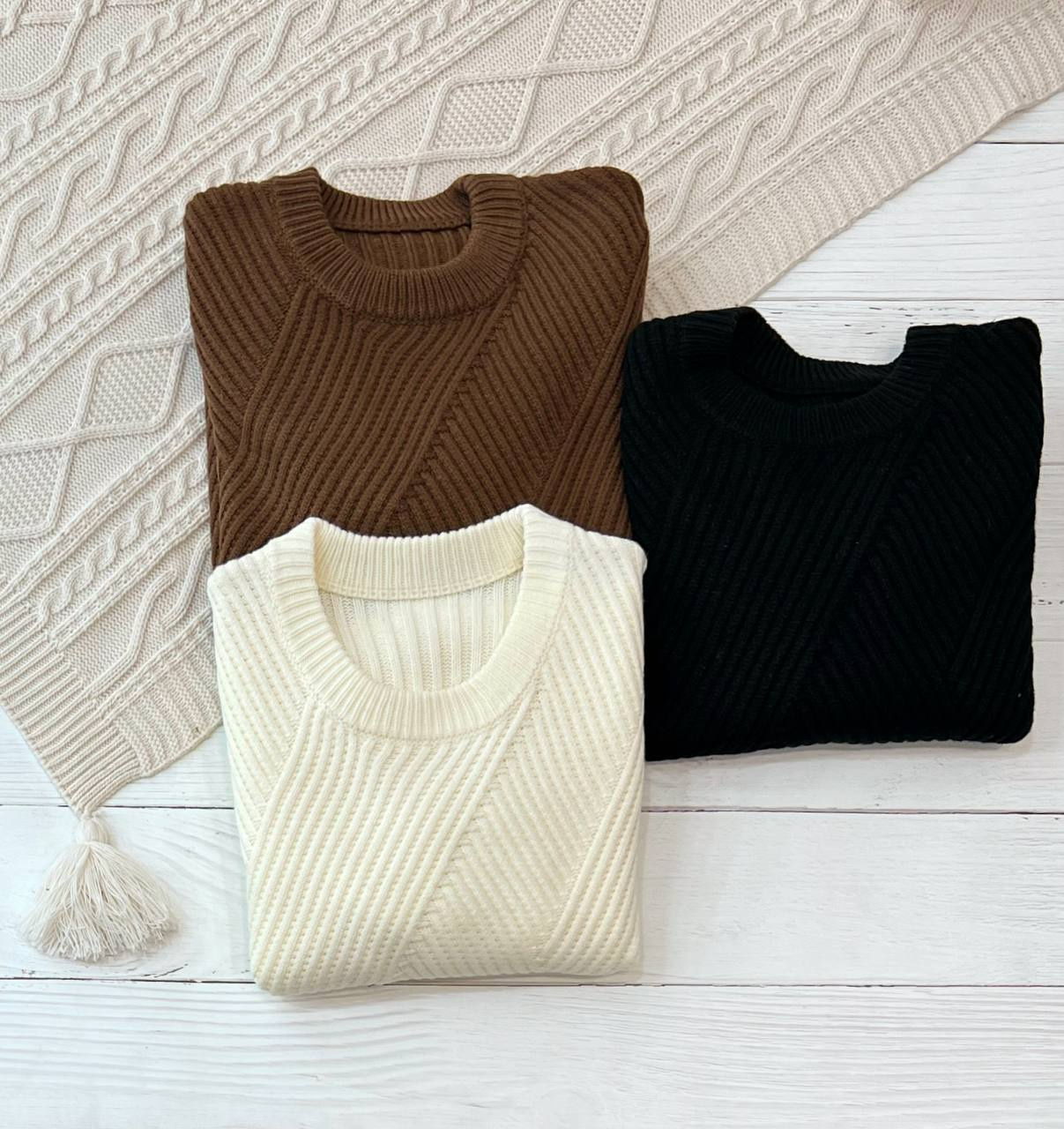 پلیور بافت یقه گرد سه رنگ کد 2203