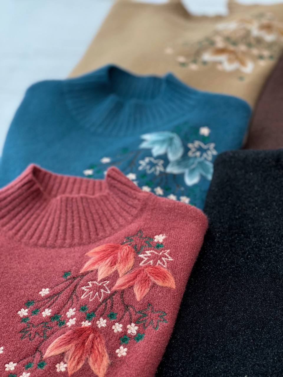 پلیور بافت گلدوزی شده کد 2209