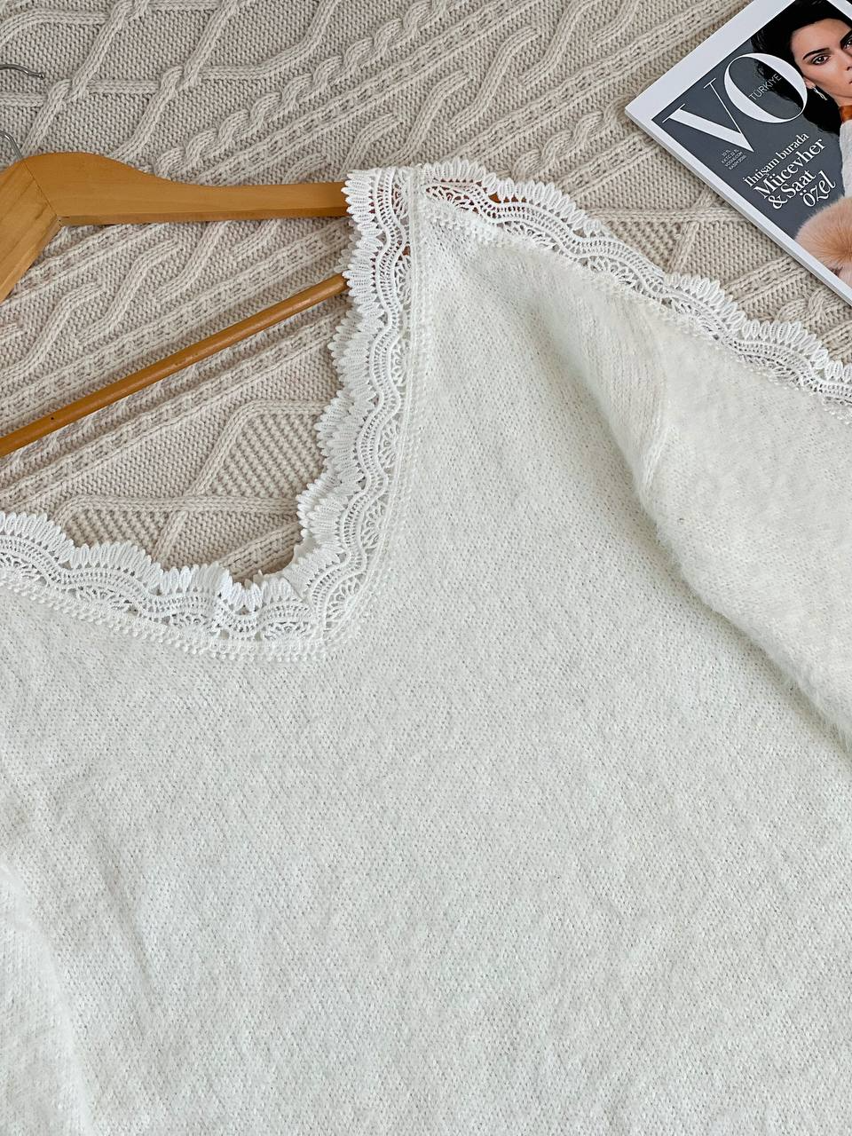 پلیور بافت موهر دار گیپور دار کد 2218