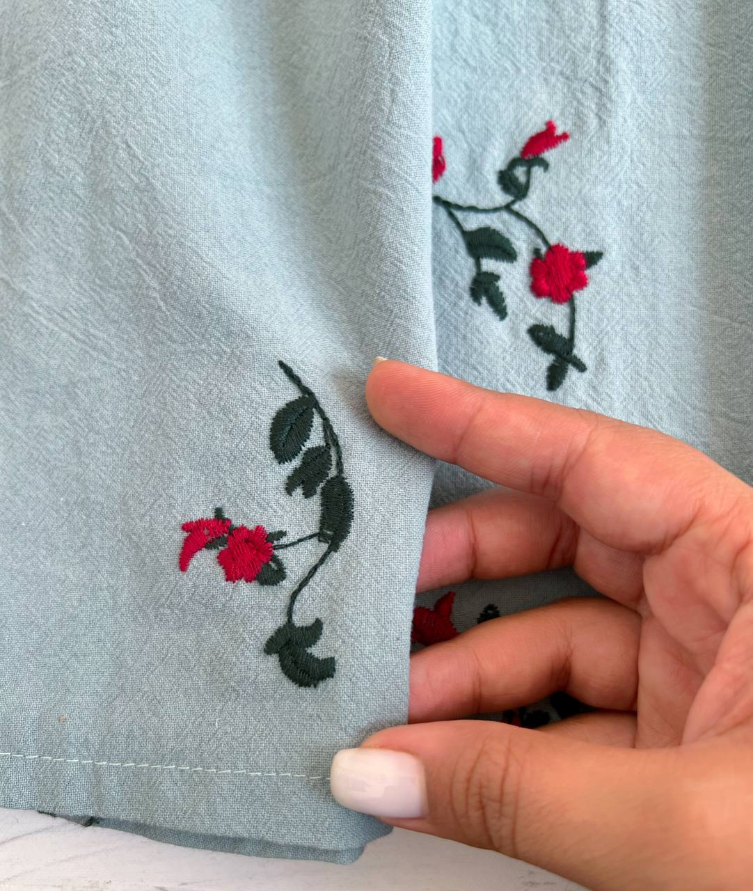 پیراهن کنف گلدوزی شده کد 2254