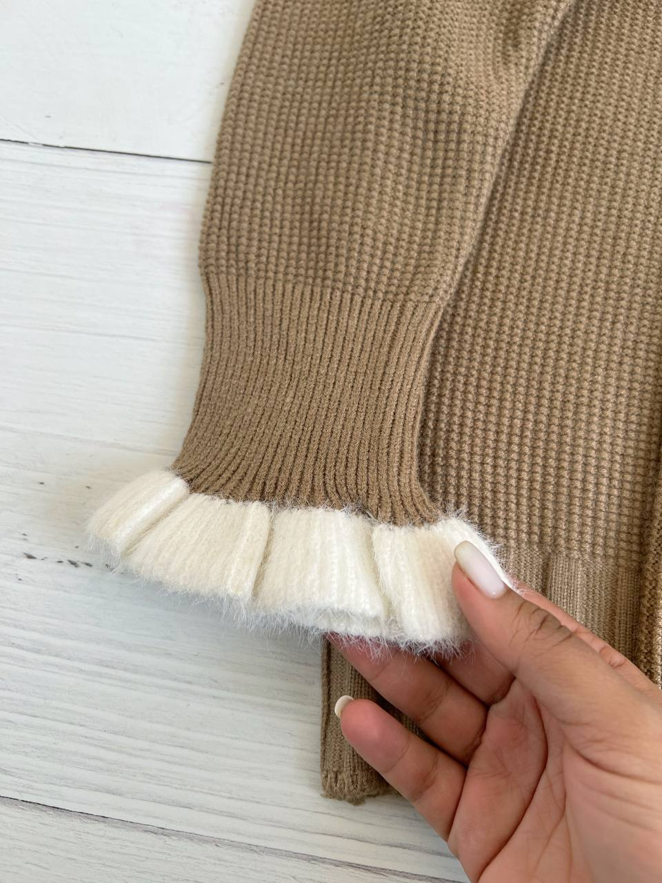 پلیور بافت سرآستین چین دار کد 2255