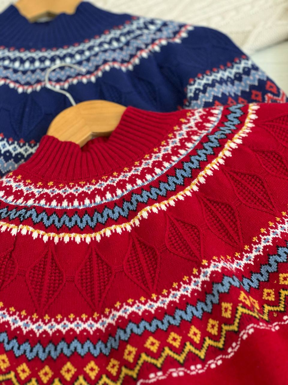 پلیور بافت یقه سه سانت سنتی کد 2261