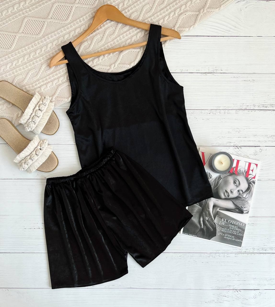 ست تاپ و شلوارک مخمل کد 2267