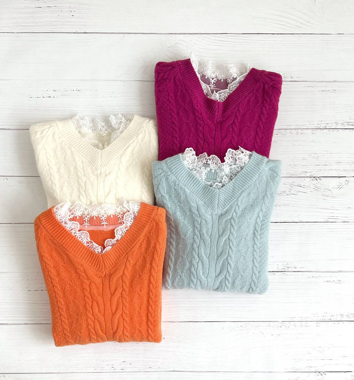 پلیور بافت زنجیری یقه گیپور کد 2299