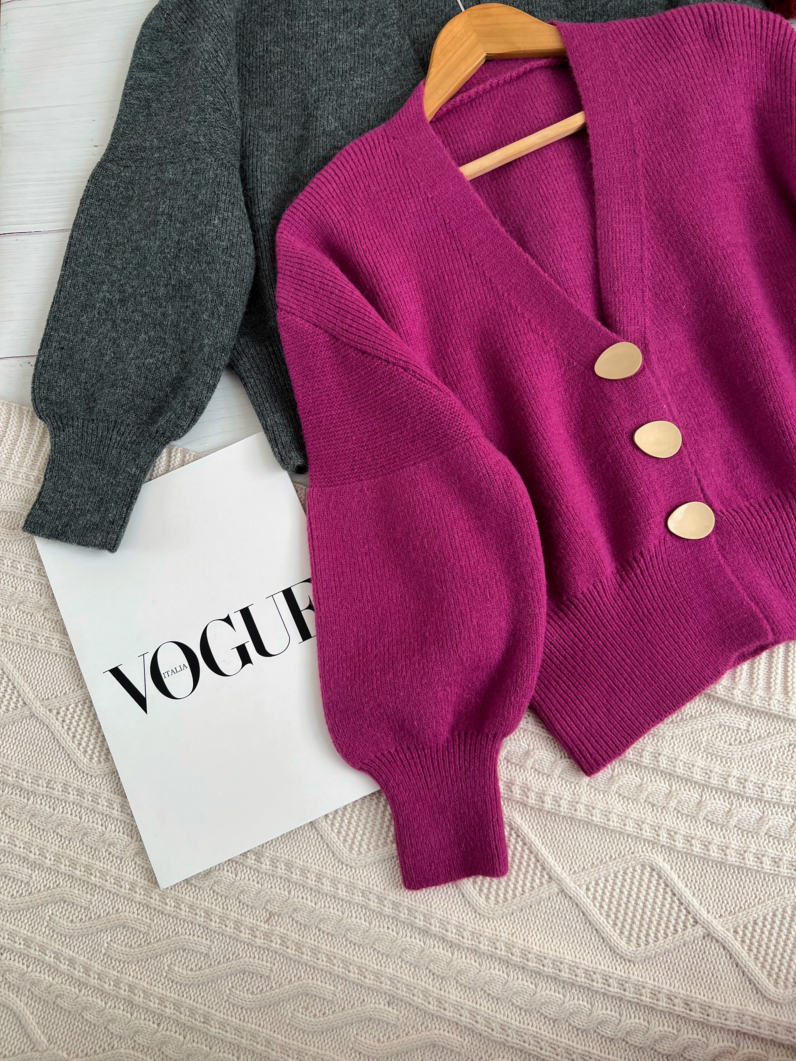 ژاکت بافت سه دکمه کد 2321