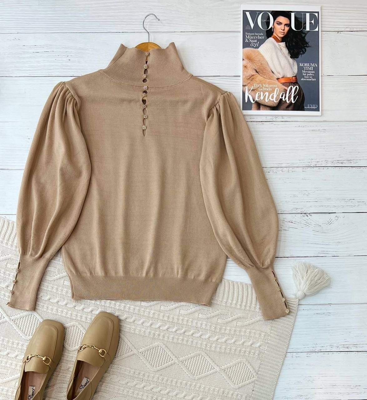 پلیور بافت آستین پف تکرنگ کرم کد 2326