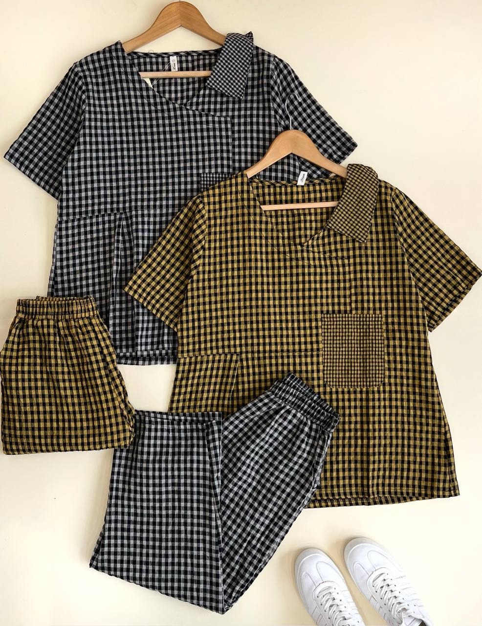 ست بلوز و شلوارک چهار خونه ریز کد 2445