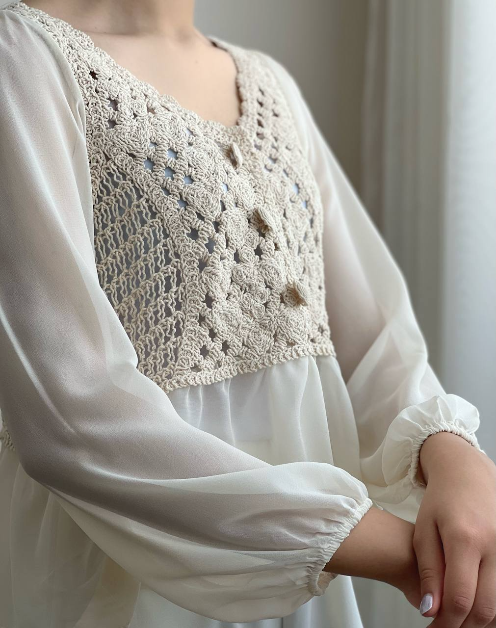 شومیز عروسکی آستین پف کد 2489