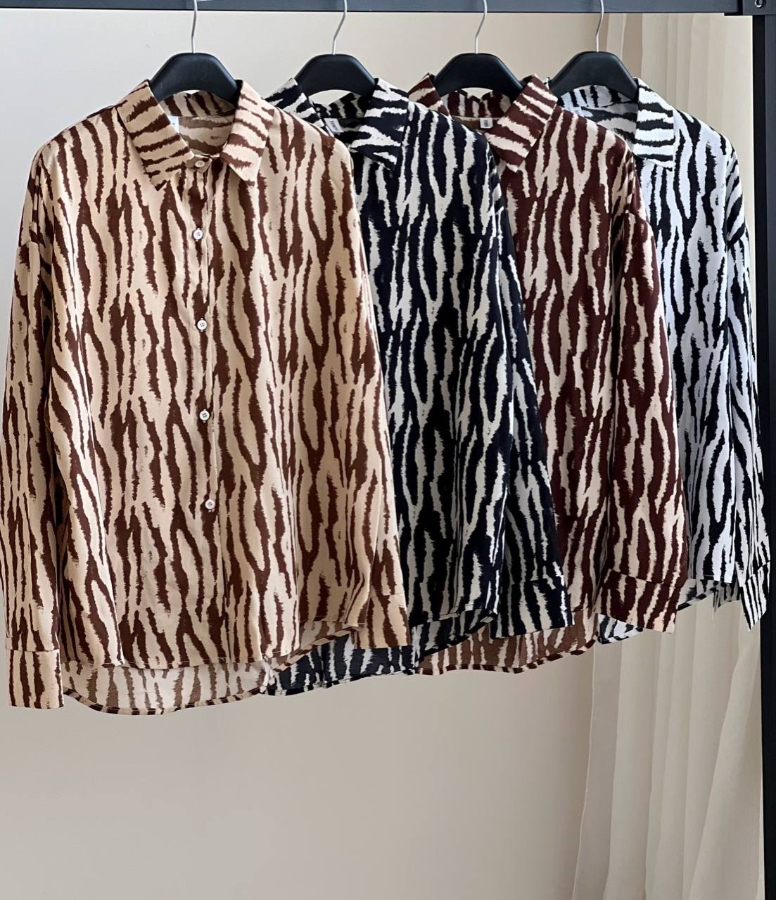 شومیز کرپ طرحدار کد 2504