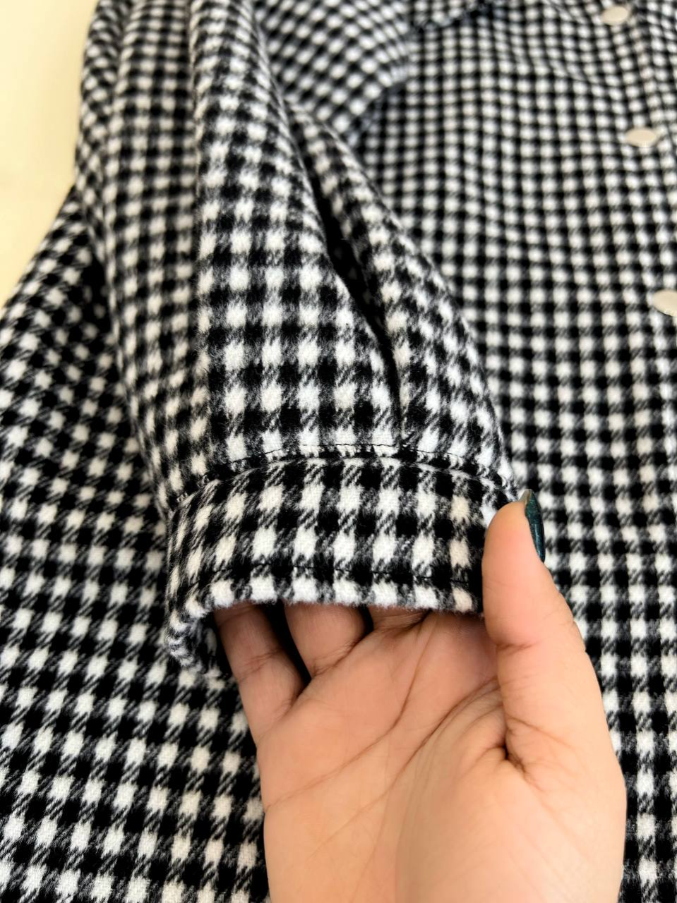 مانتو جلو دکمه آستین پف کد 2508