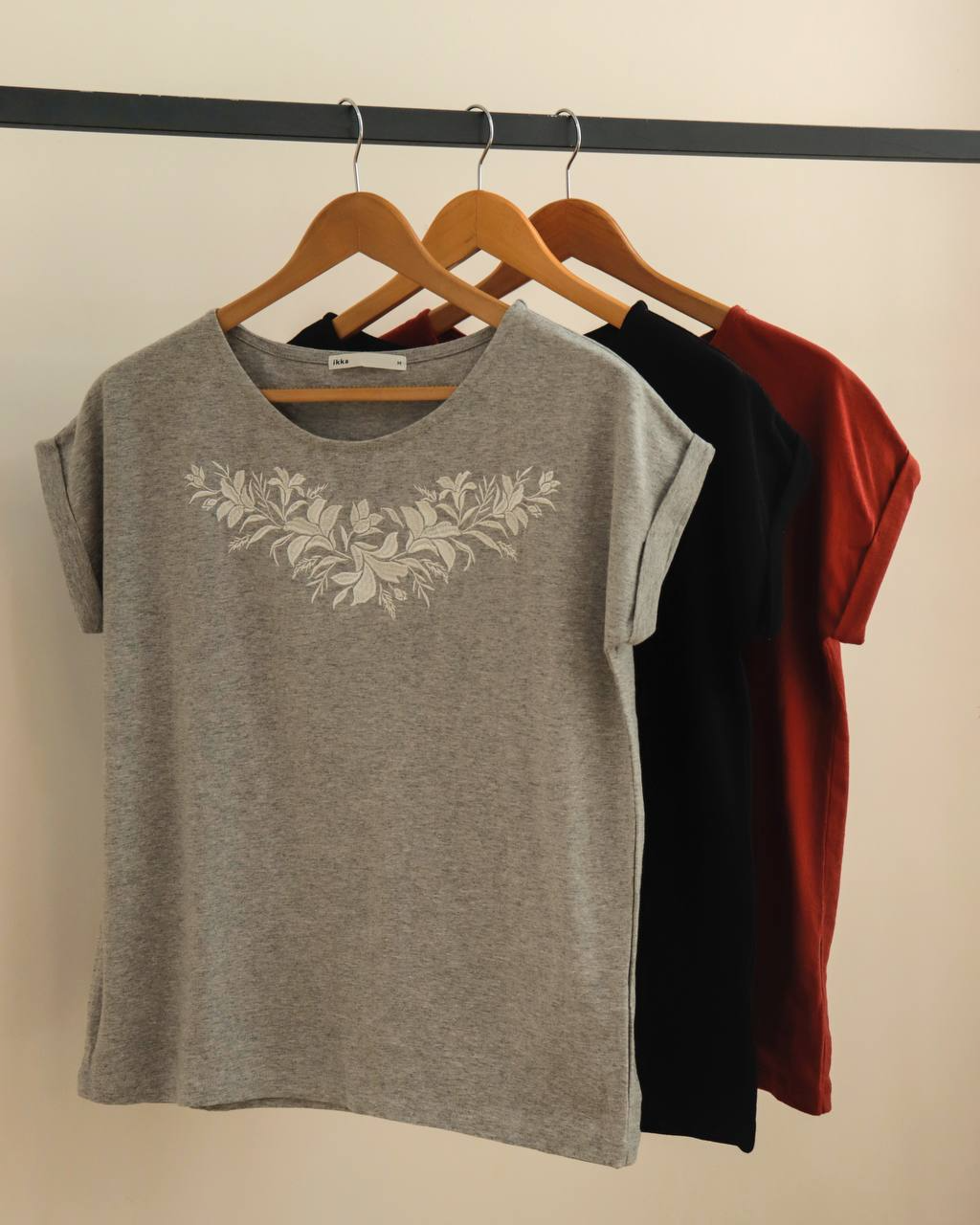 تیشرت گلدوزی شده برندikka کد 2519