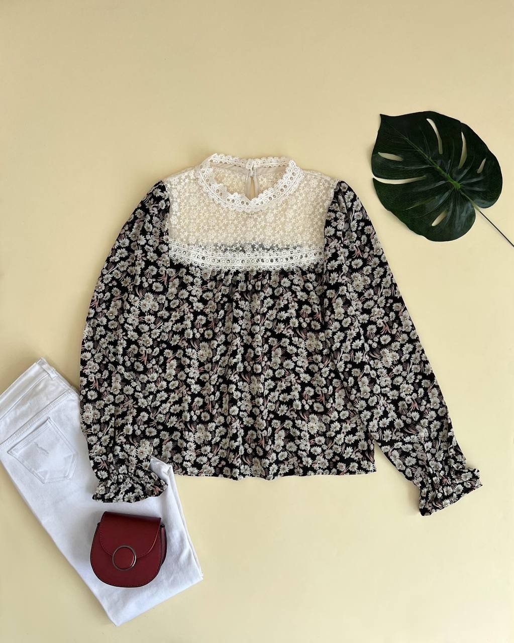 شومیز کرپ یقه گیپور کد 2520