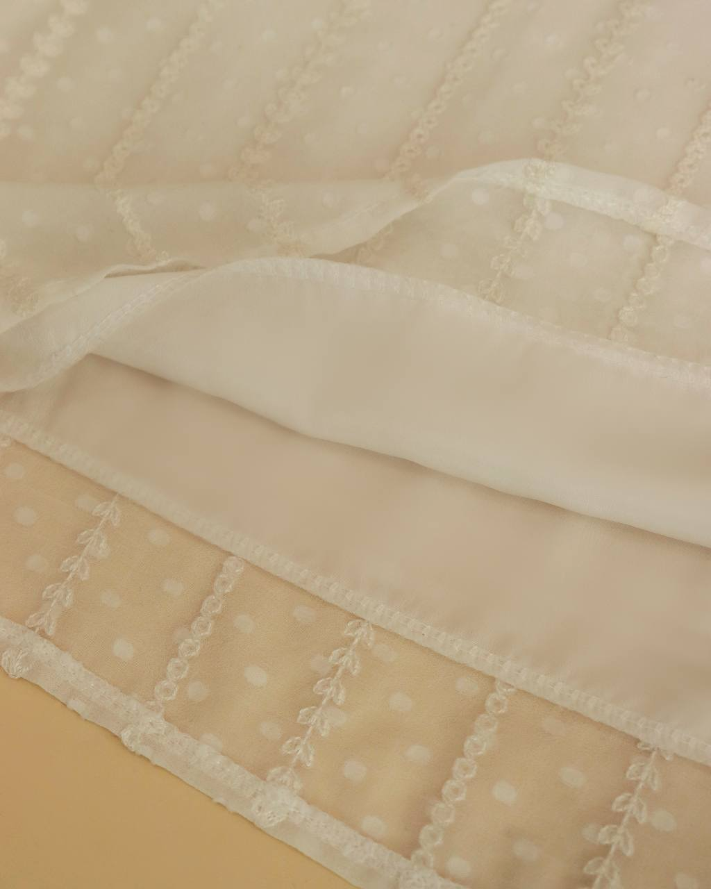 شومیز حریر گلدوزی شده کد 2521