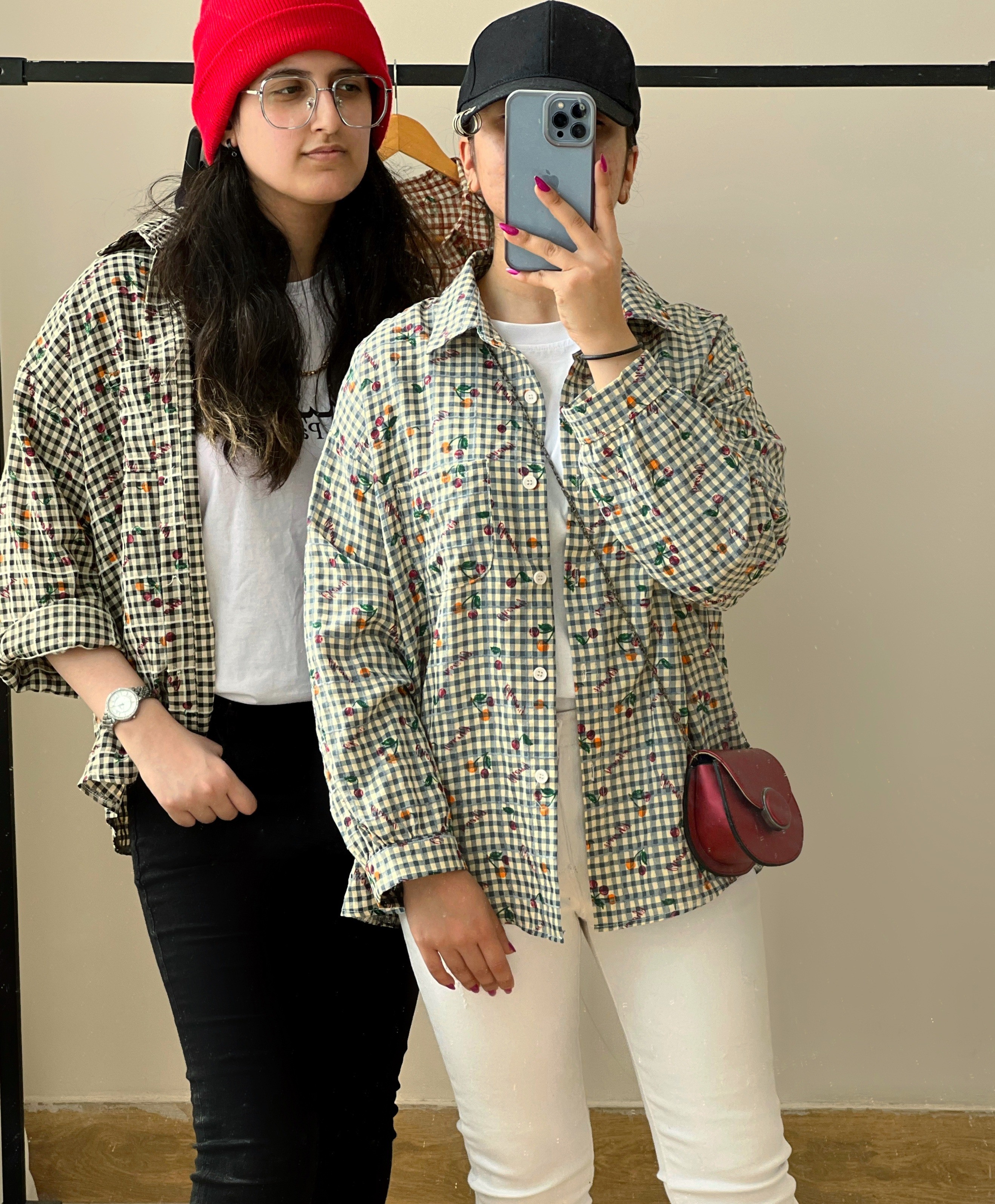 شومیز نخی آلبالویی کد 2524