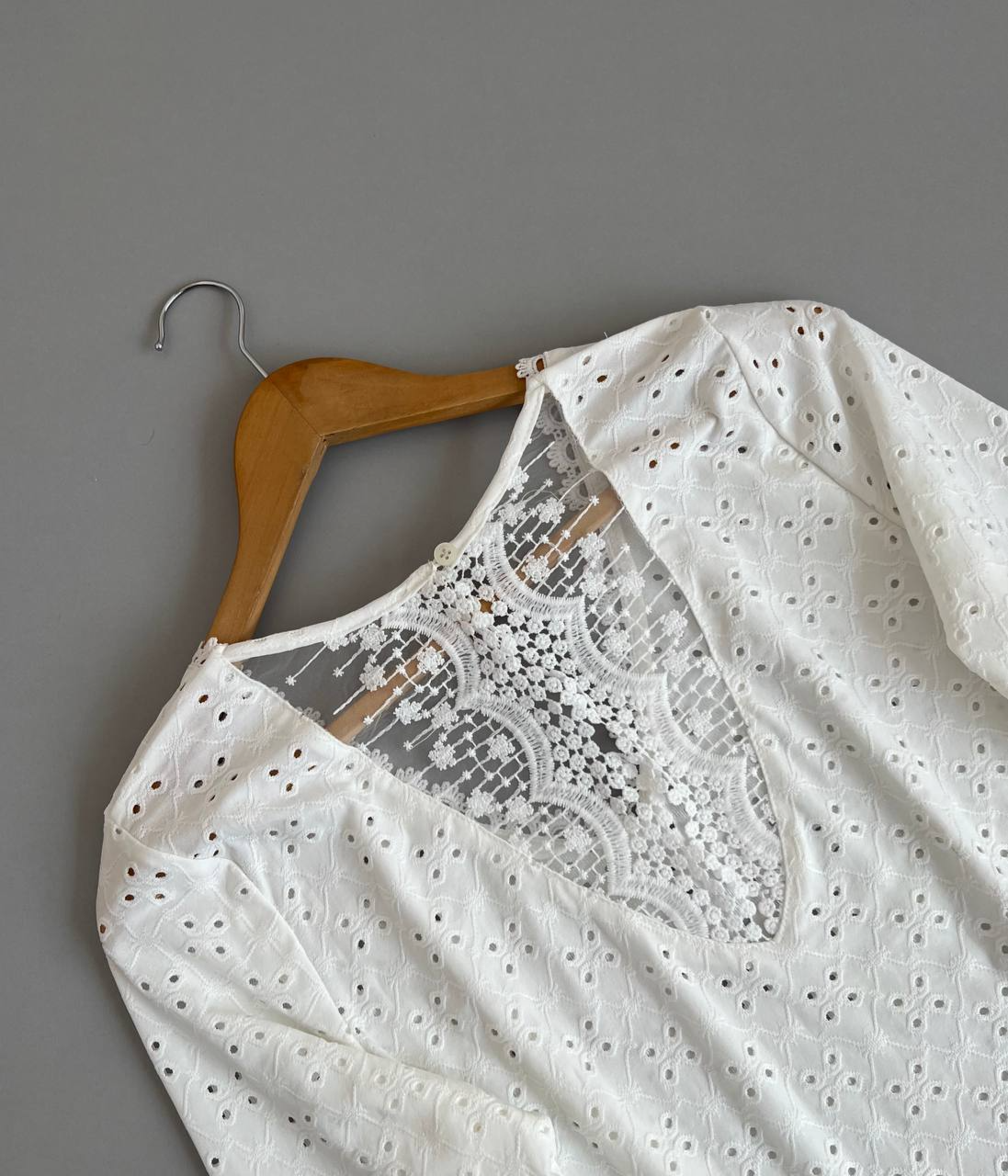 شومیز خامه دوزی پشت گیپور کد 2554