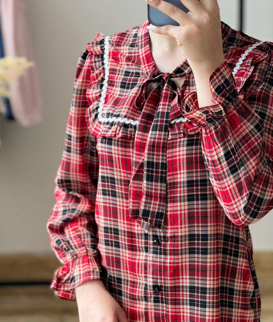 شومیز چهار خونه یقه چین کد 2563