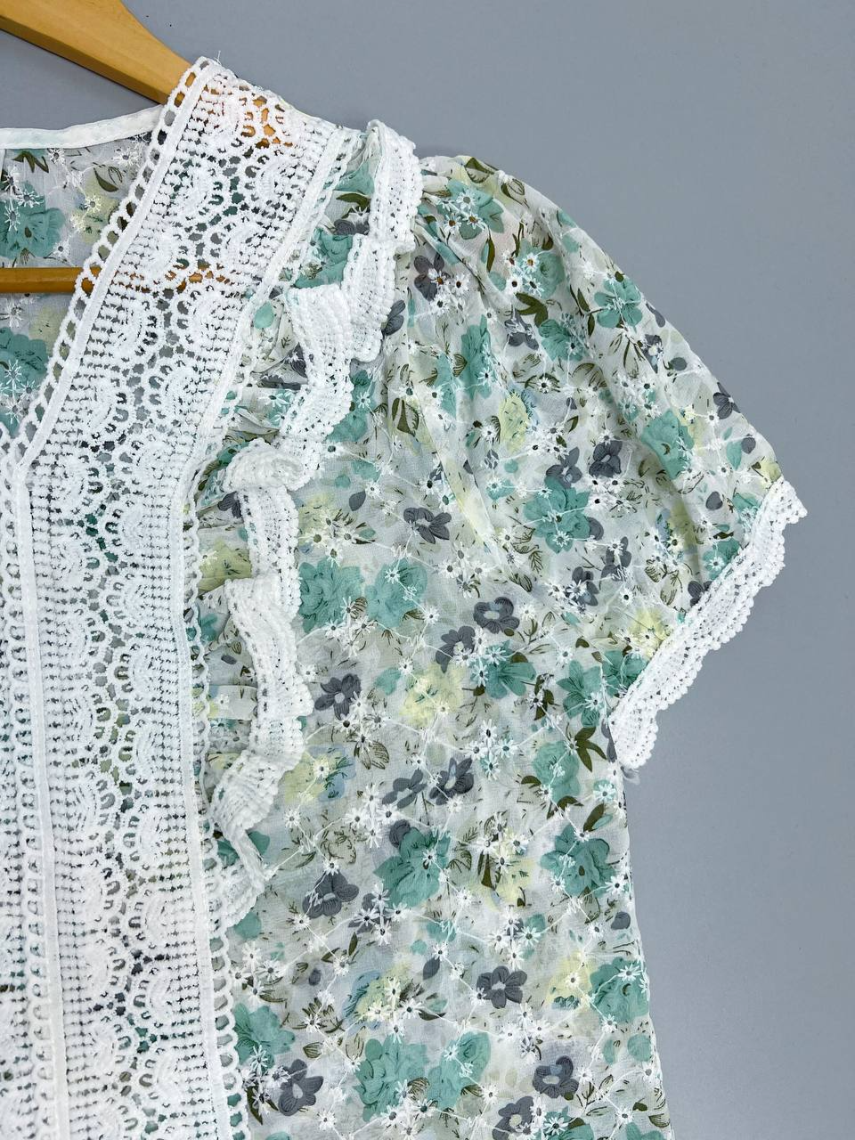 شومیز خامه دوزی گیپور دار کد 2576