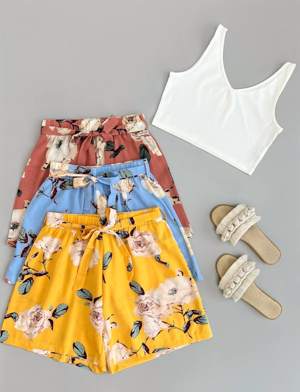 ست نیم تنه و شلوارک از برند shein کد 2584