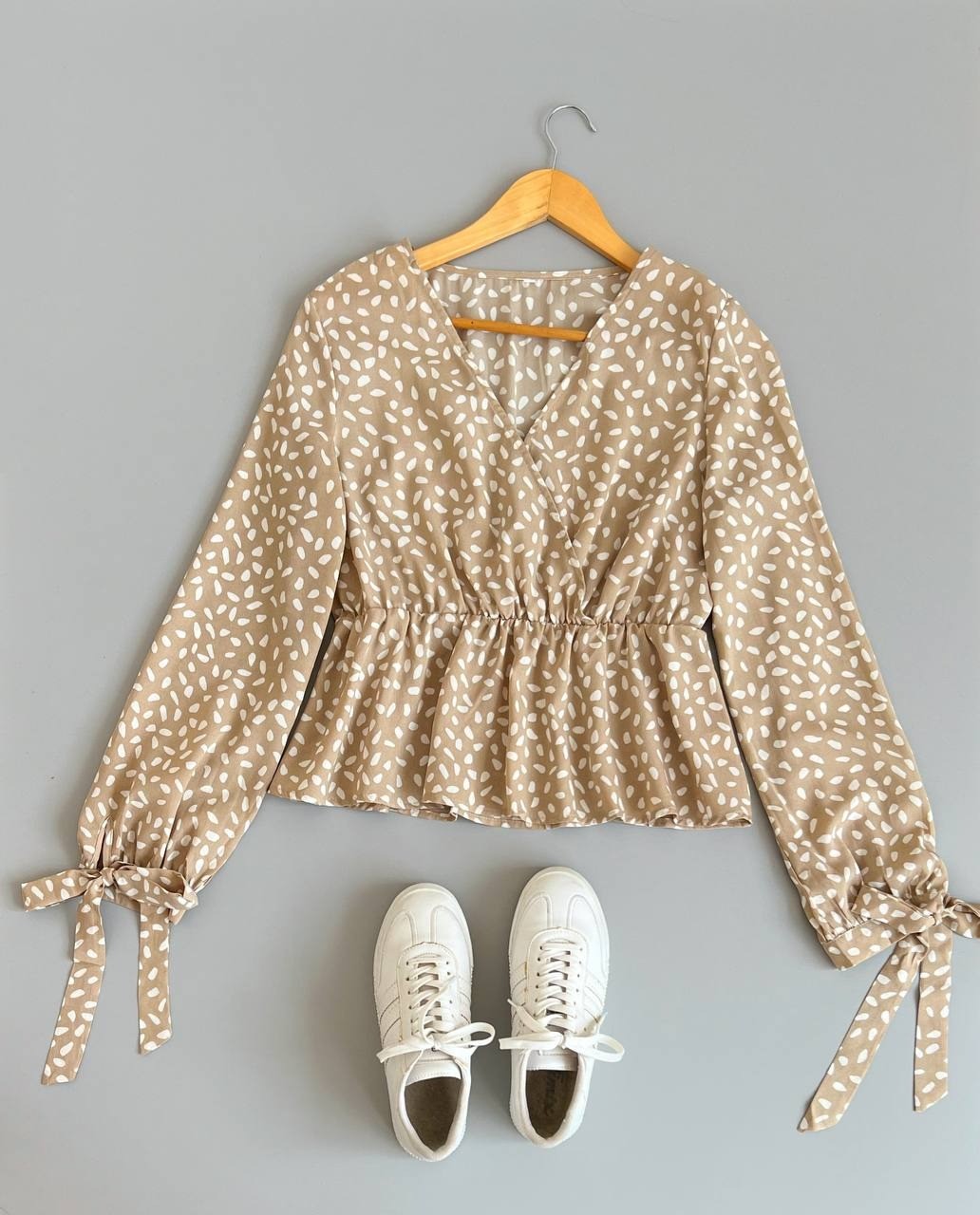 شومیز یقه هفت و هشت تکرنگ کد 2585