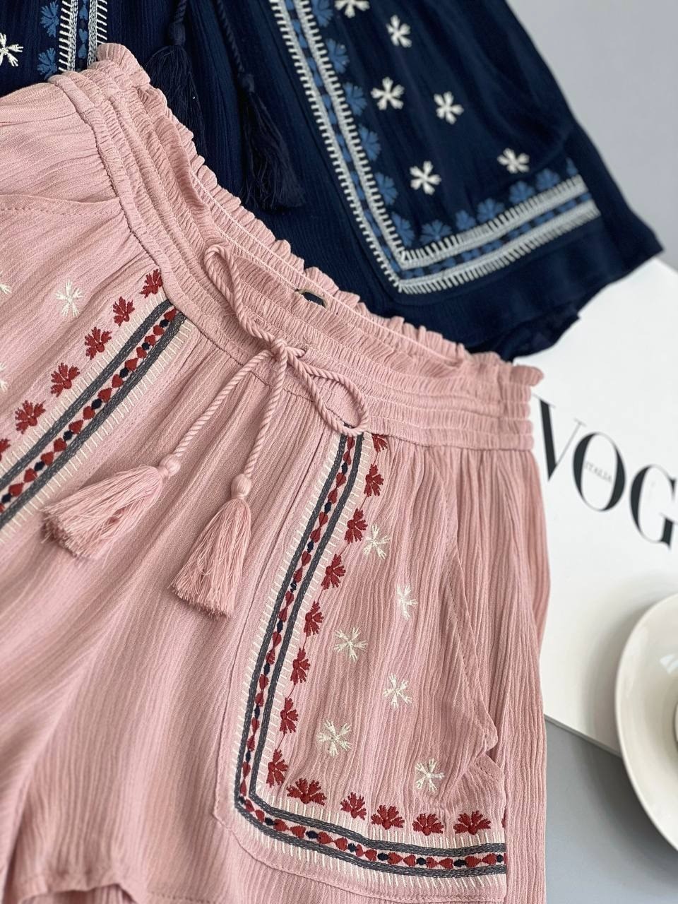 شلوارک نخ کریشه گلدوزی شده کد 2599