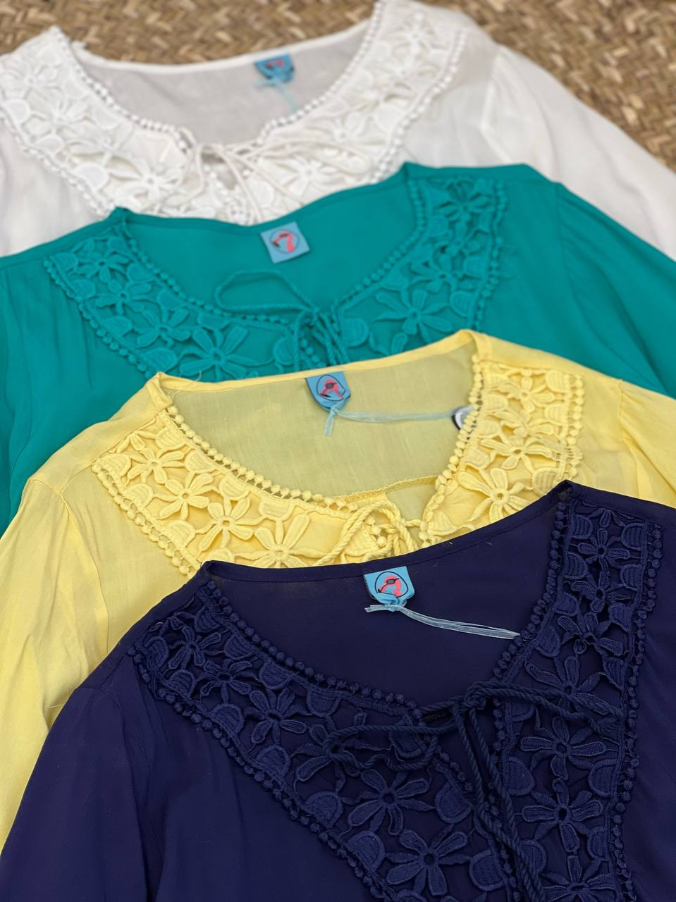 شومیز نخ جلو گیپور کد 2604