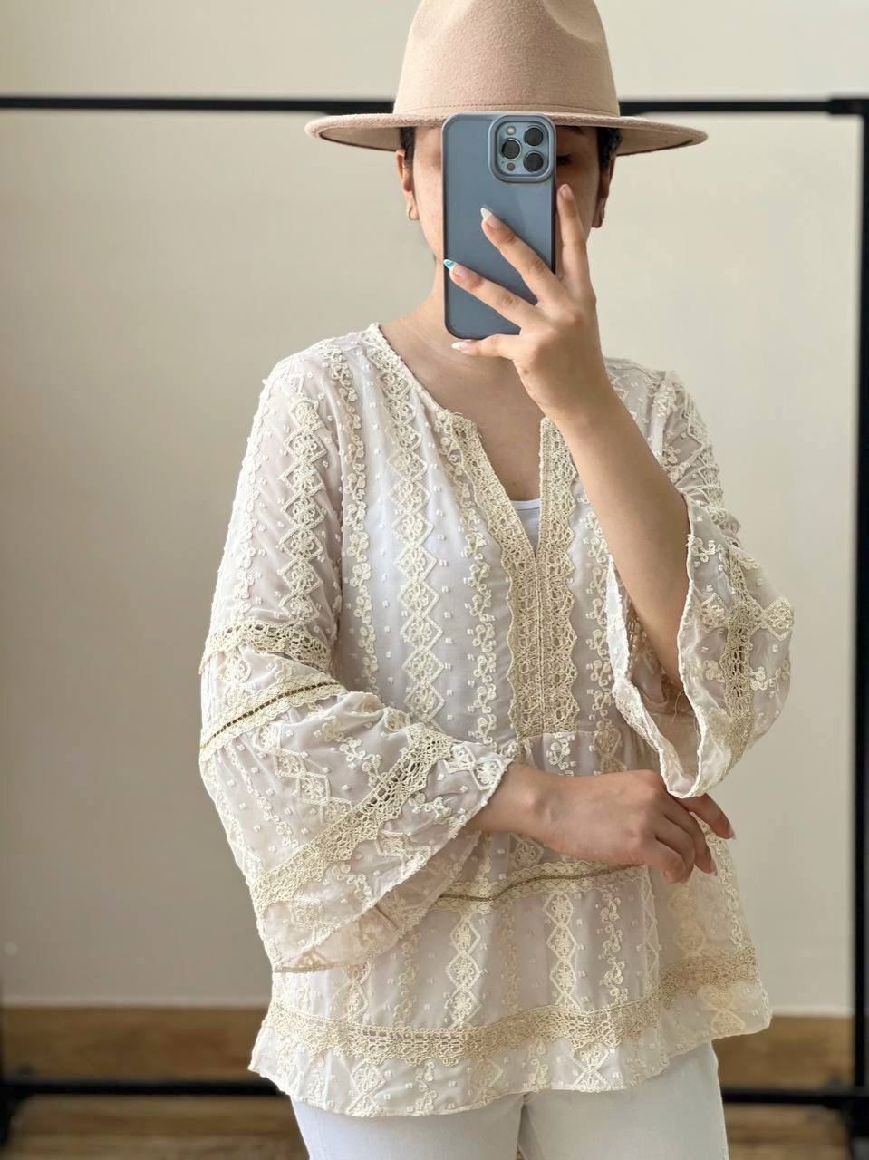 شومیز حریر تمام گلدوزی شده کد 2624